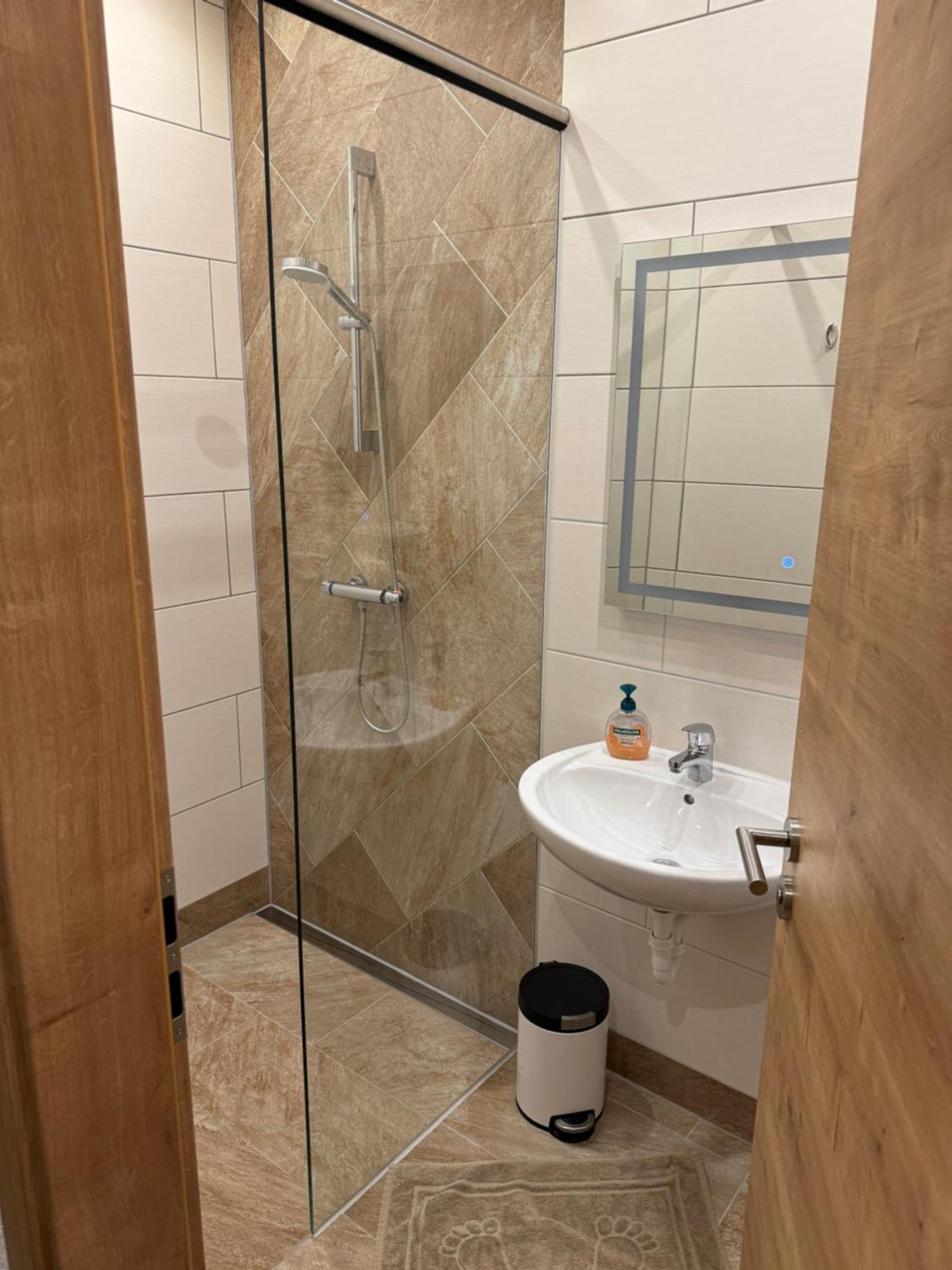 Ferienwohnung Zeitler Treuen Esterno foto